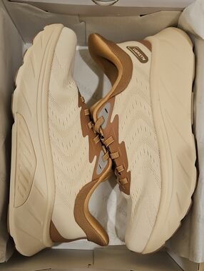 Women's Running Sneakers in Cream and Brown - Lightweight Comfort